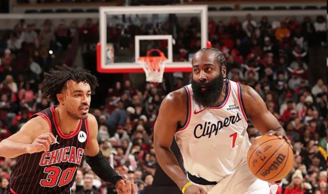 奇异果体育-快船惨败公牛28分 六连胜遭终结！第二节被轰45-19末节提前认输